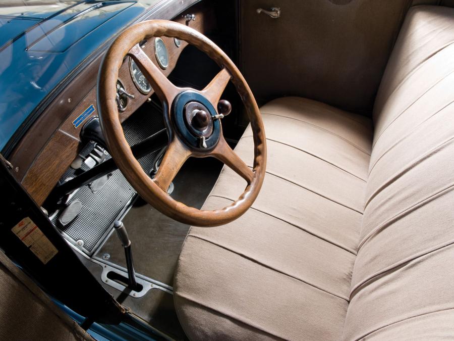  Packard Six Sedan 1927 года  (фото 3 из 3)